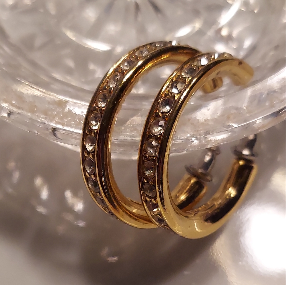 Y2k MONET Signed Gold tone clear rhinestones hoop earrings, signed EUC!